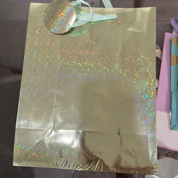 GIFT BAGS FOR BIRTHDAY AND EASTER SIZES SMALL AND MEDIUM - Picture 2 of 7